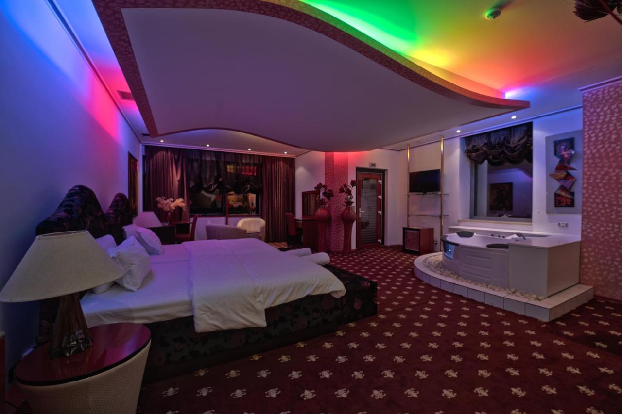 Готель Rosa Blu