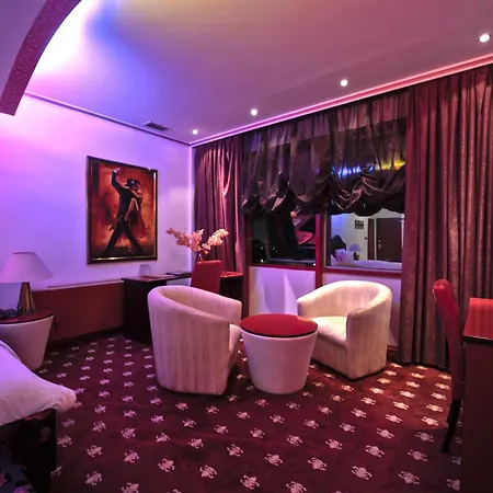 Hotel Rosa Blu Tirana Exterior foto